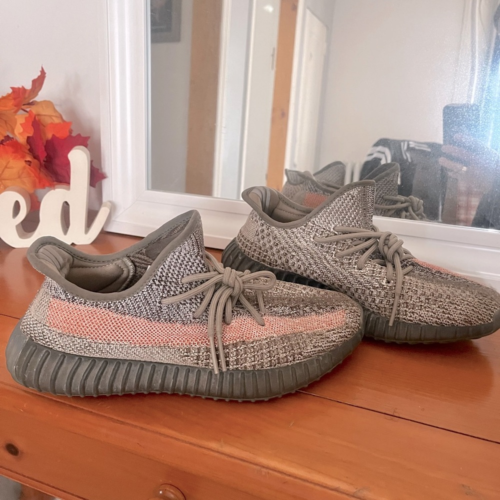 Yeezy Boost 350 V2 ‘Ash Stone’